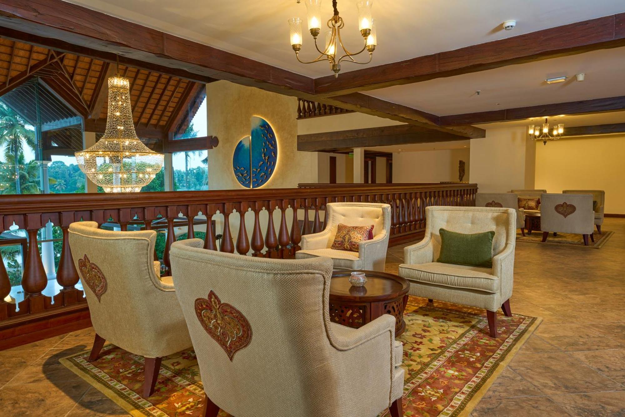 The Leela Ashtamudi, A Raviz Hotel Kollam Εξωτερικό φωτογραφία The lobby of the hotel