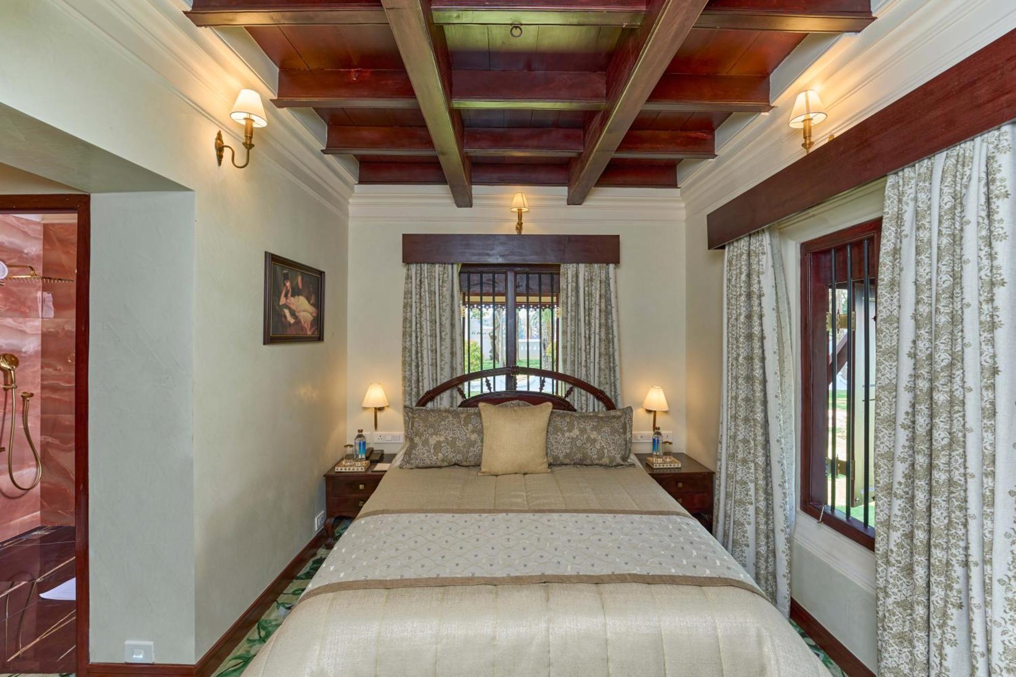 The Leela Ashtamudi, A Raviz Hotel Kollam Εξωτερικό φωτογραφία A bedroom at the resort